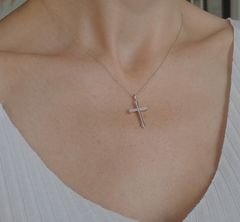 Diamant Gold Kreuz Halskette – Elegantes Design aus 14-Karat Gold KLO7175 - Ermus Gold