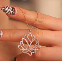 Ermus Gold – Lotusblumen Halskette aus 925 Sterlingsilber, Rose Vergoldet – Handgemachter Schmuck - Ermus Gold