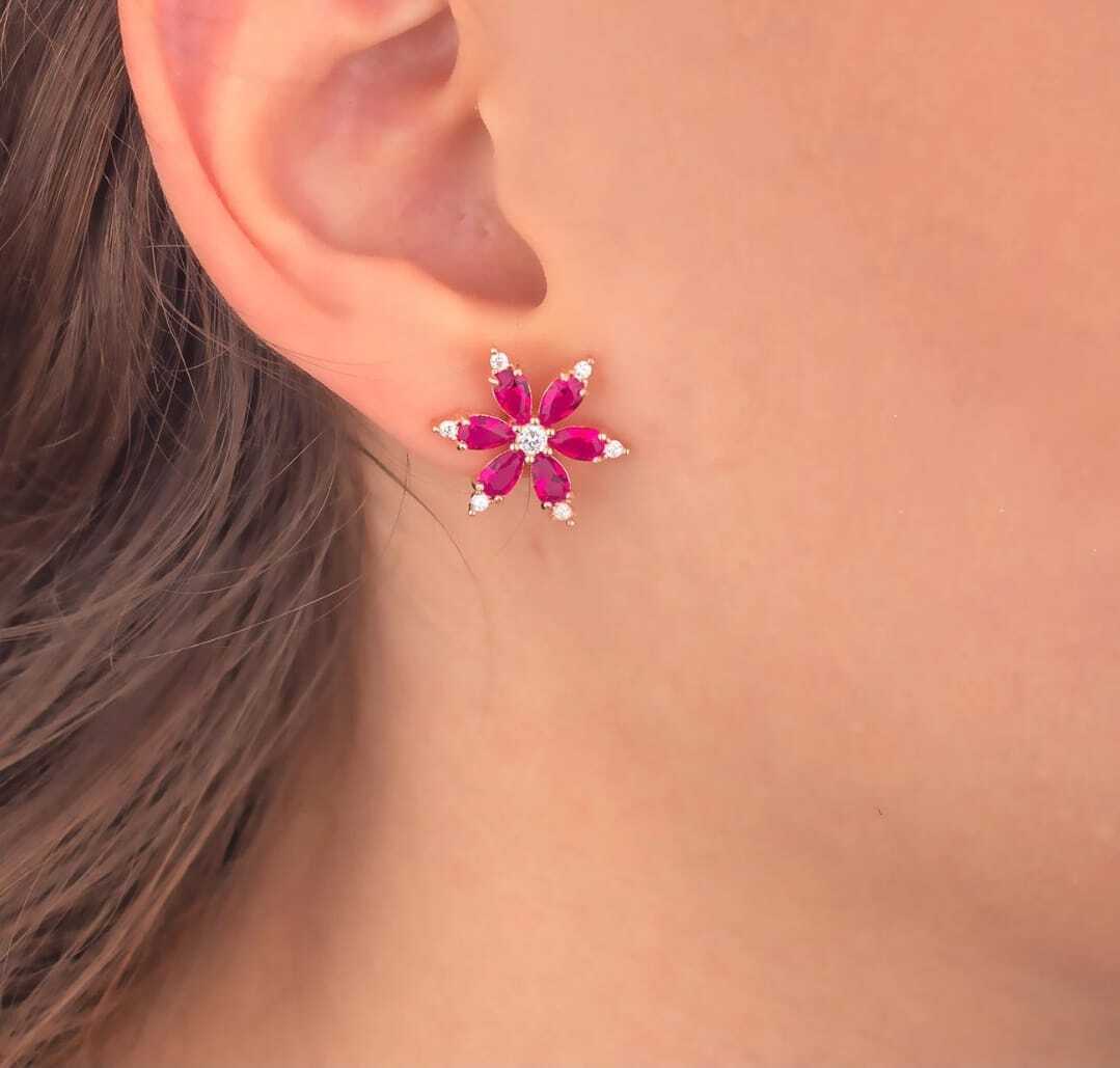 Ermus Gold – Rubin Stein Narzisse Blumen Ohrringe aus 925 Sterling Silber - Ermus Gold