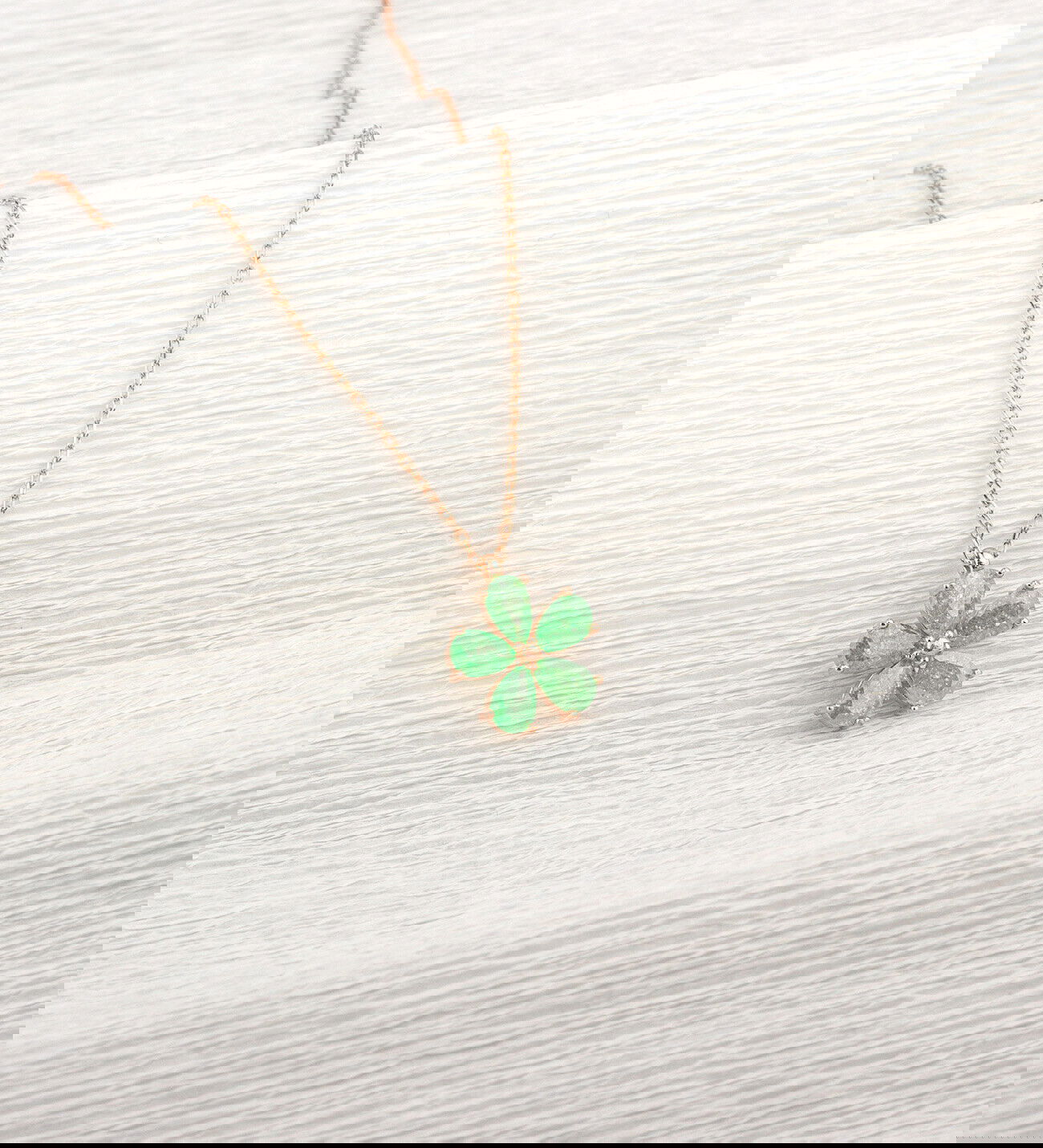 Ermus Gold – Gänseblümchen Halskette 925 Sterlingsilber mit grünem Zirkon Stein, Rose Vergoldet - Ermus Gold