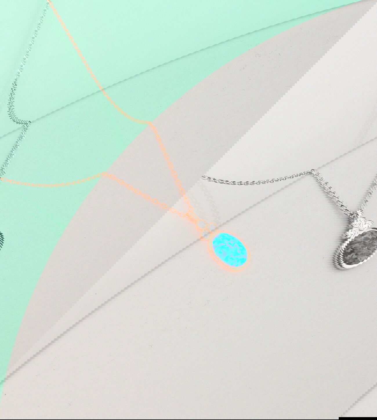 Ermus Gold – Ovale Halskette mit Opalstein aus 925 Sterling Silber, Handgemachter Schmuck - Ermus Gold